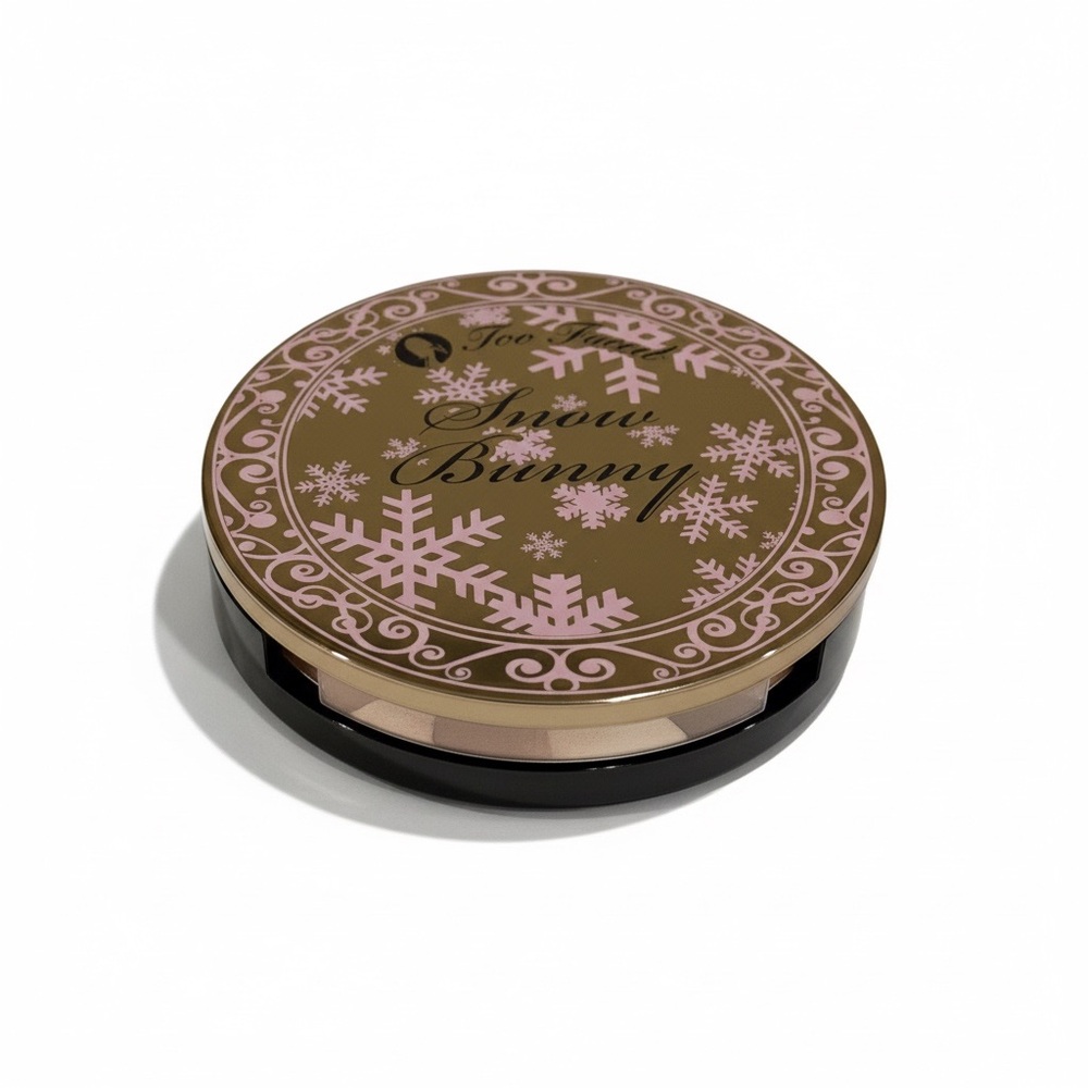 Deadstock: Too Faced 𖠌 Ltd Ed Snow Bunny Bronzer 𖠌 Mirror Finish Compact 𖠌 Full - Picture 13 of 16